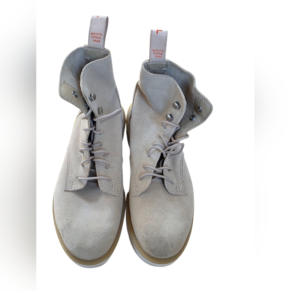 Sorel Lace Up Boots Size 7.5